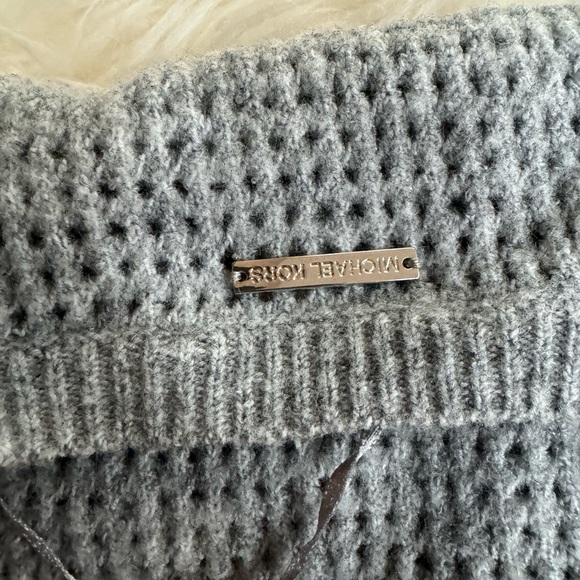 Michael Kors sweater XS - Picture 4 of 5